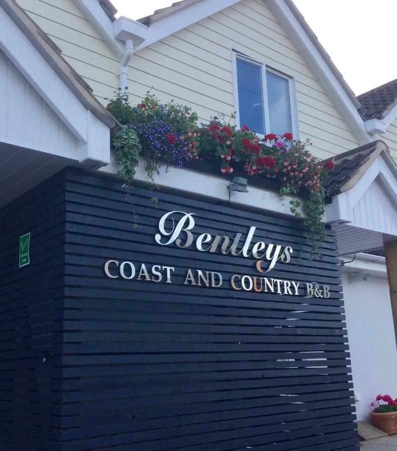 Bentleys Coast And Country B&B Lymington Exterior photo